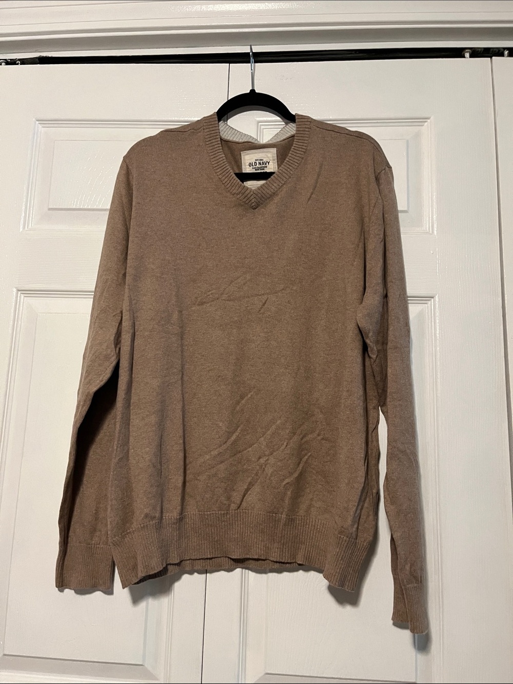 Old Navy Men's Tan V-Neck Sweater cotton/cashmere